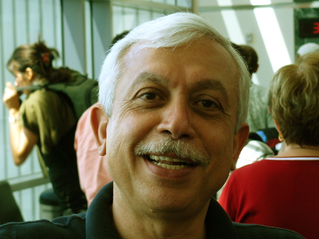 Bill waiting at SFO airport (rw)