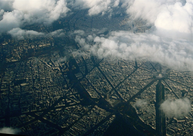 Arch d' Triumph from the air as we leave Paris (sy)