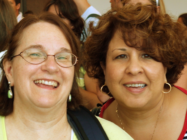 Ann and Nina waiting in line at SFO airport (rw)