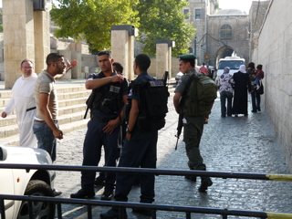 IDF blocking auto access past St. Stephen's Gate (rw)
