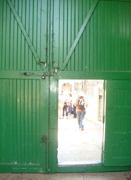 Leaving the Temple Mount through the eye of the needle (hs)