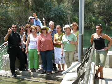 Group photo at the River Jordan - Father Samer, oum Fadi, Alma, Fuad, Suad, Widad, Ann, Subi, Natalia, Lilian, Rowida,Ursula (rw)