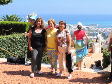 Alma, Suad, Widad at the Baha'i Shrine of the Bab, with Haifa below and beyond (rw)